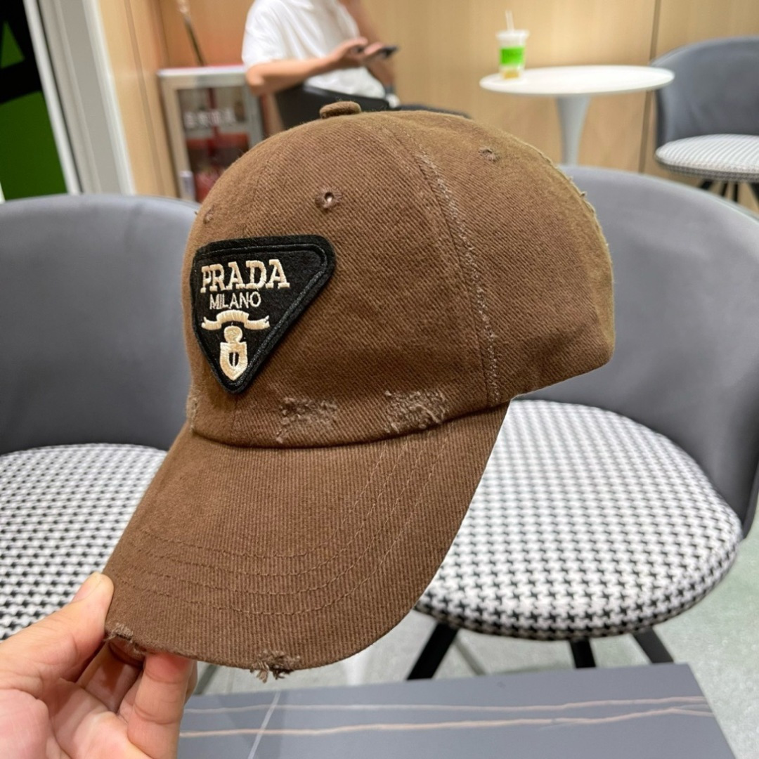 普拉达Prada 2024新款经典三角标棒球帽🧢万能必留款 戴一万年都好看 日常刚需 颜色完美 帽型正点