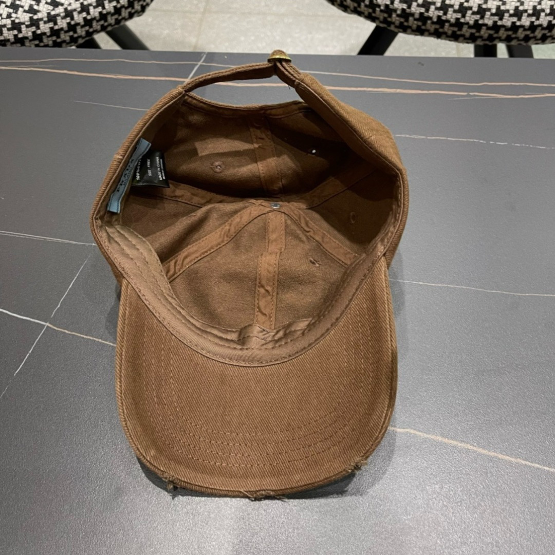 普拉达Prada 2024新款经典三角标棒球帽🧢万能必留款 戴一万年都好看 日常刚需 颜色完美 帽型正点