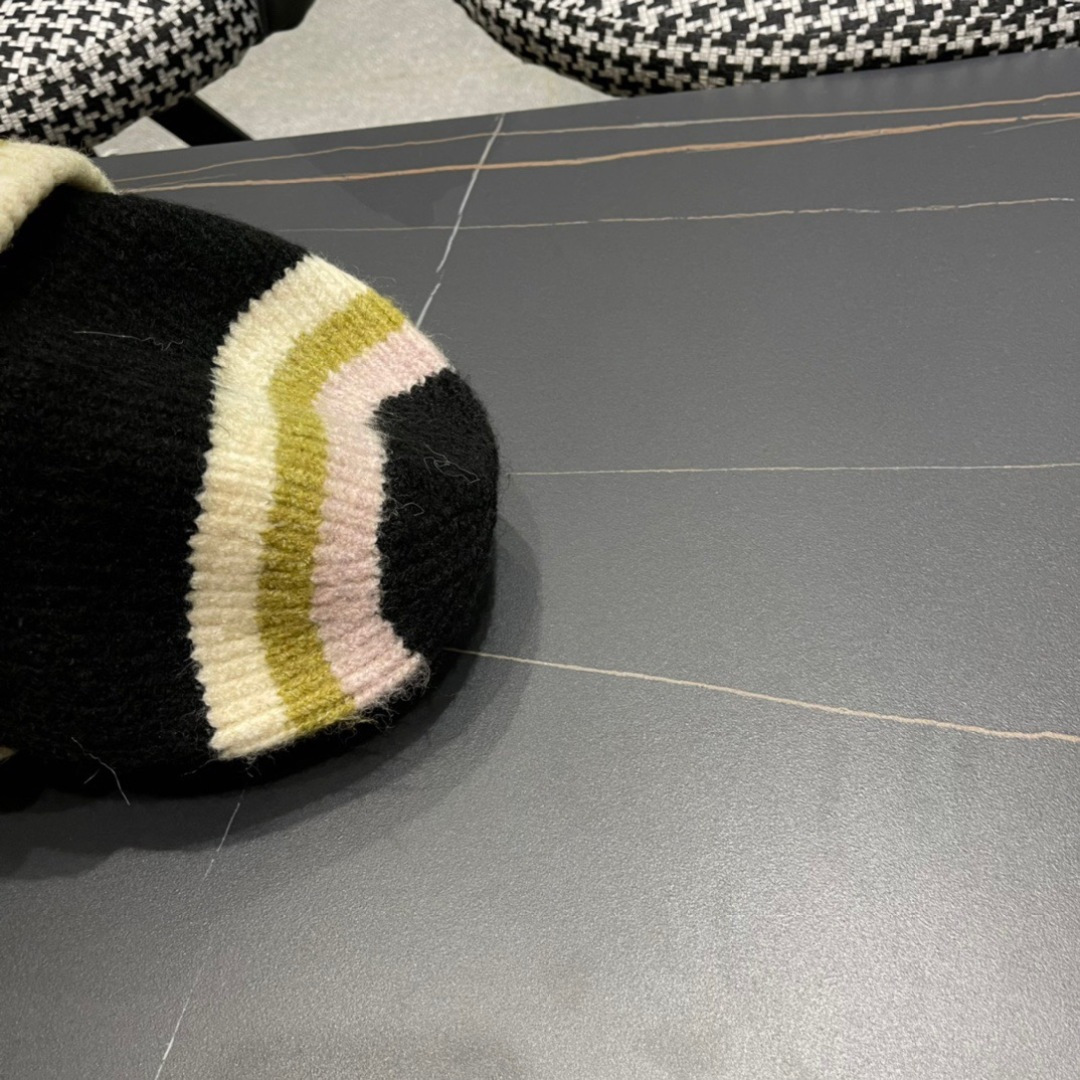 【MONCLER蒙口】秋冬新款韩版毛线帽，出街超好搭配！