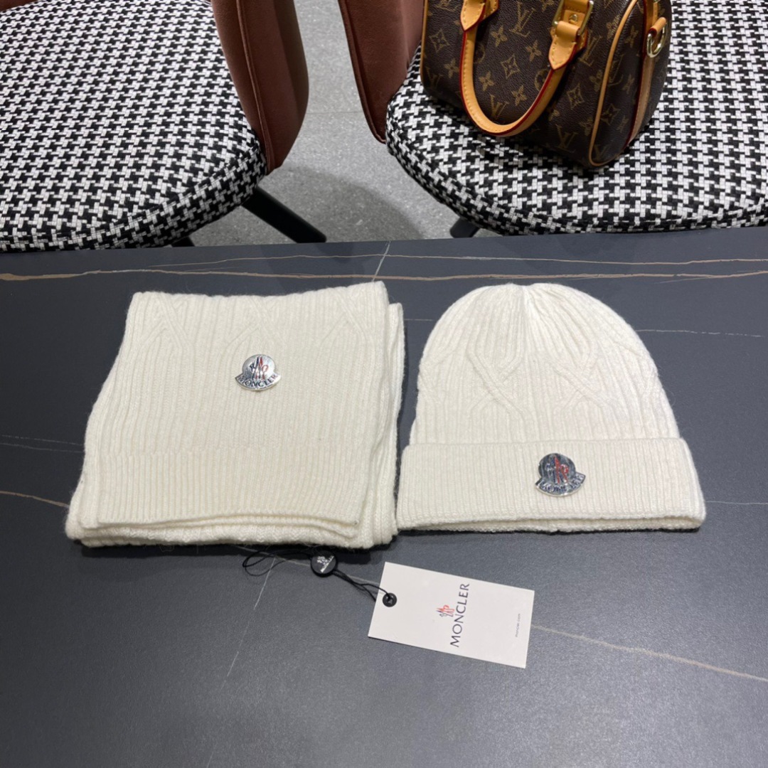 “Moncler Woolen Hats and Scarves: Quality and Style for Couples” - 图片 2