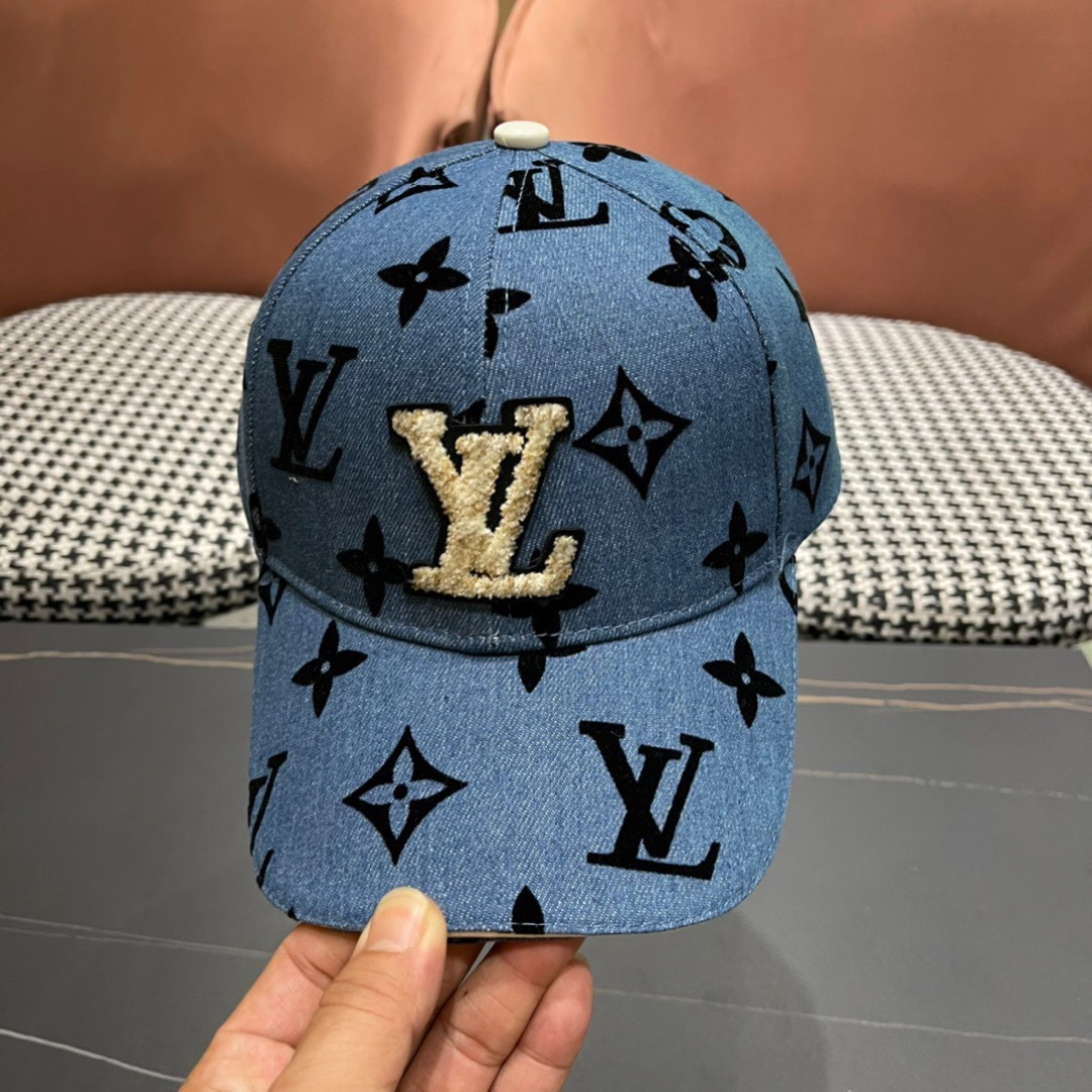 LV路易威登2024原单棒球帽 专柜热卖款纯棉内里，轻盈透气。完美版型，对格精准无误，原厂品质，独家实物
