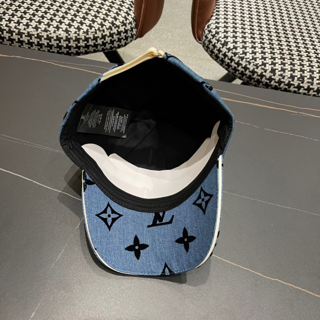LV路易威登2024原单棒球帽 专柜热卖款纯棉内里，轻盈透气。完美版型，对格精准无误，原厂品质，独家实物
