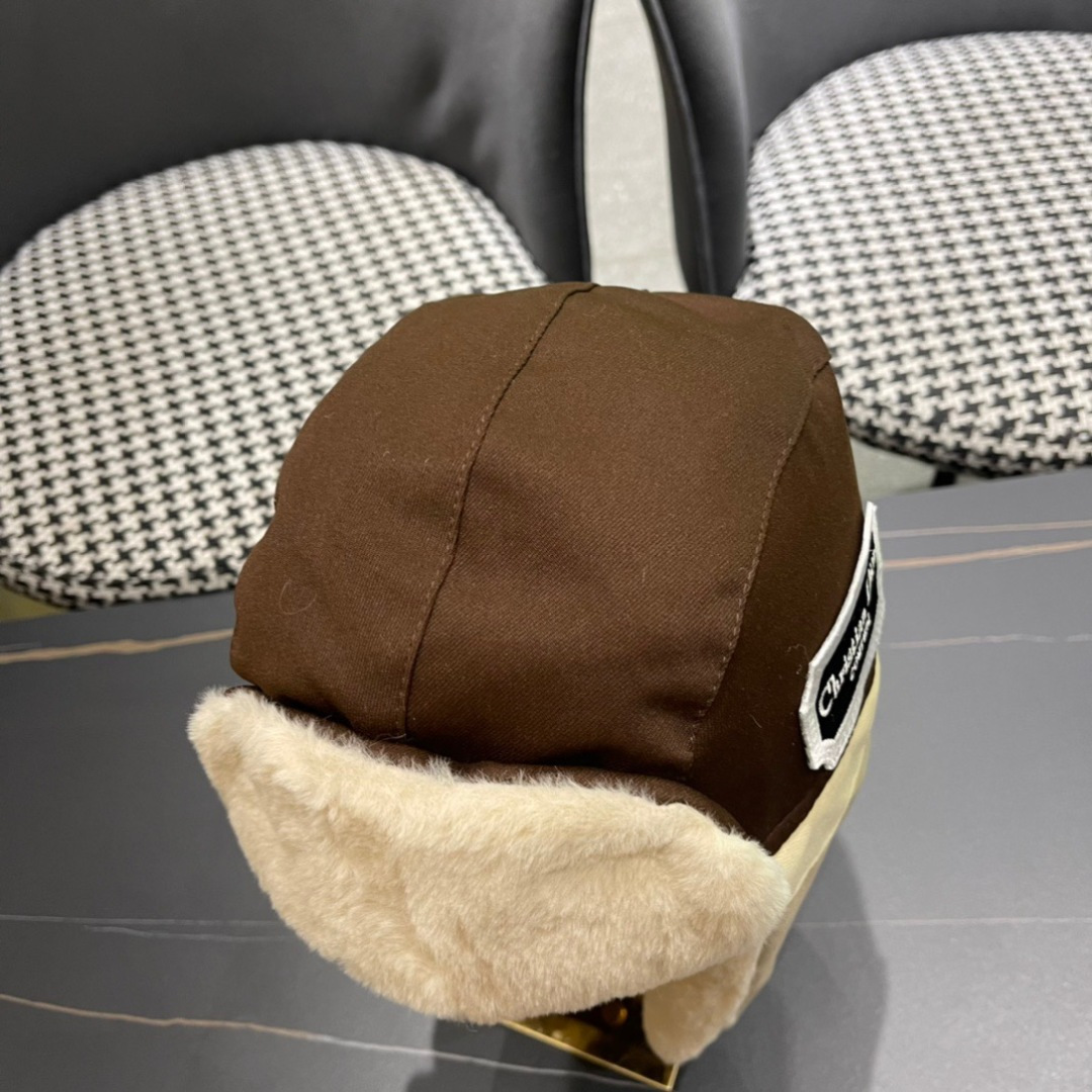 DIOR迪奥 加绒雷锋帽子女防风防寒东北帽百搭加厚飞行员护耳帽