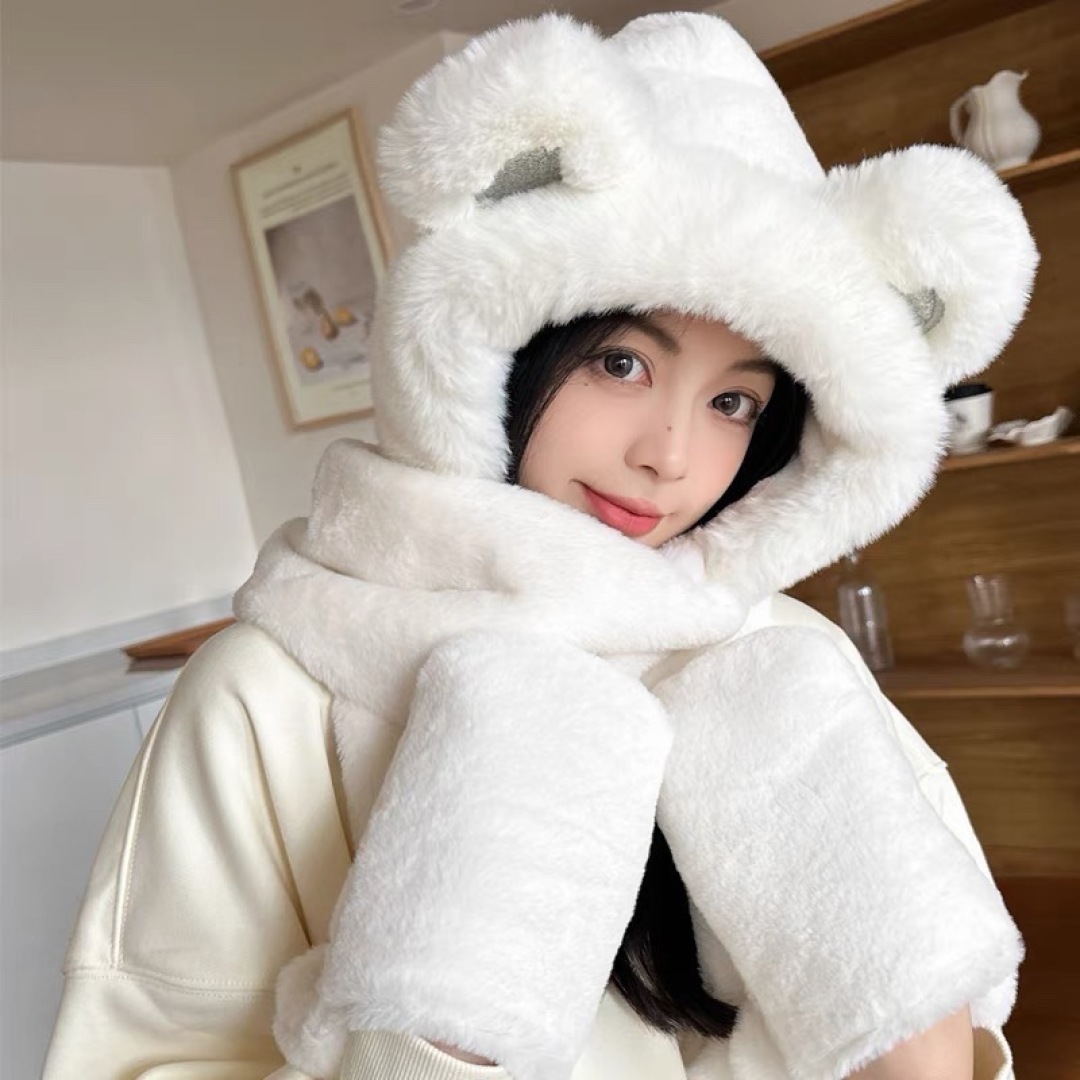 Prada New Girl’s Winter Accessories: Velvet Gloves, Hat, and Scarf - 图片 1