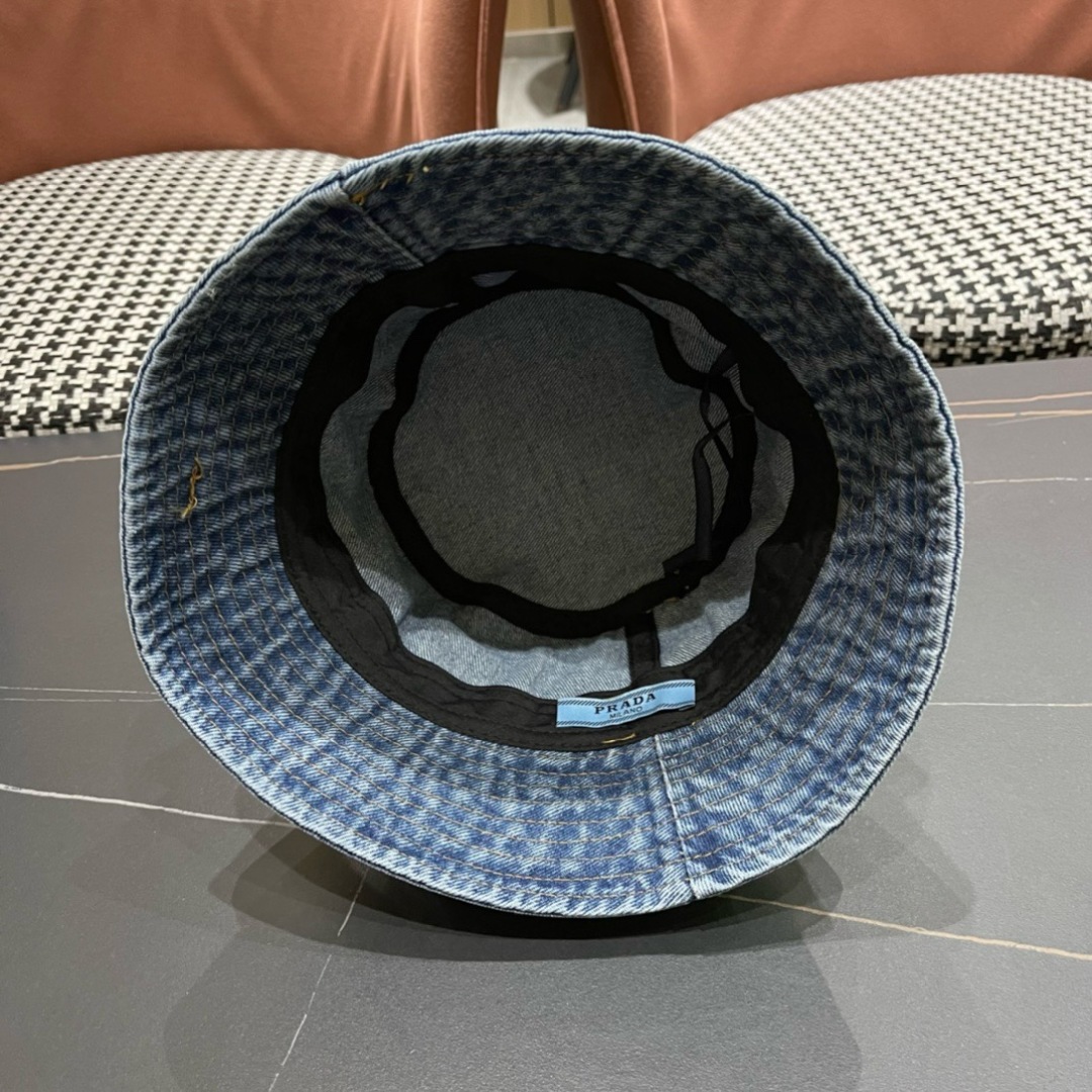 P经典款普拉达🧢牛仔渔夫帽，水洗渐变效果，出街标配