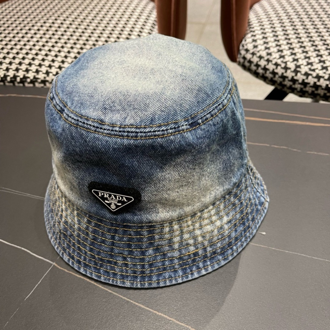 P经典款普拉达🧢牛仔渔夫帽，水洗渐变效果，出街标配