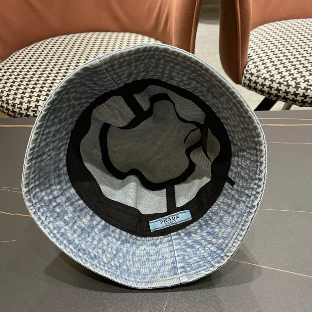 P经典款普拉达🧢牛仔渔夫帽，水洗渐变效果，出街标配