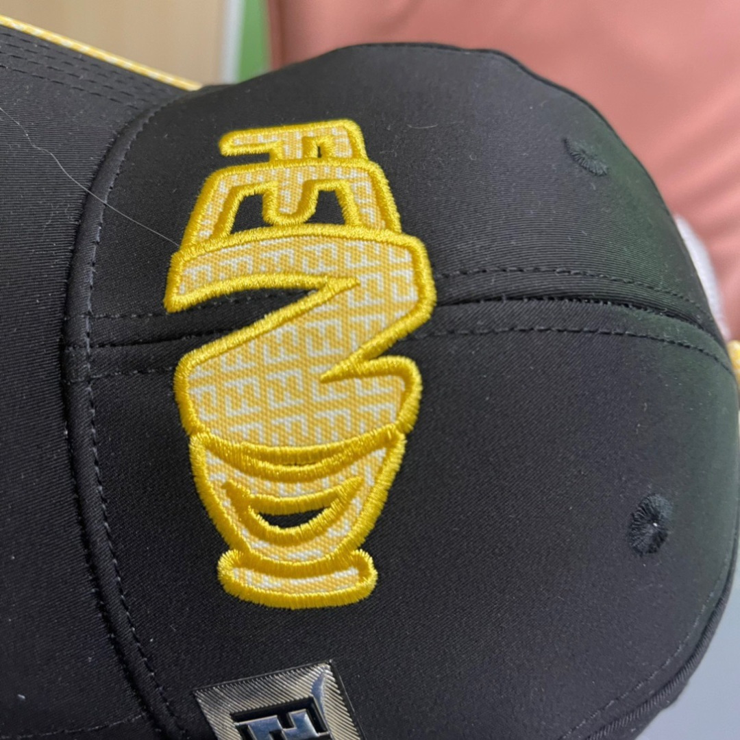  Fendi（芬迪）新款原单棒球帽， 双F提花，专柜热卖款，11开模订制，轻盈透气！质量超赞，基础头围5