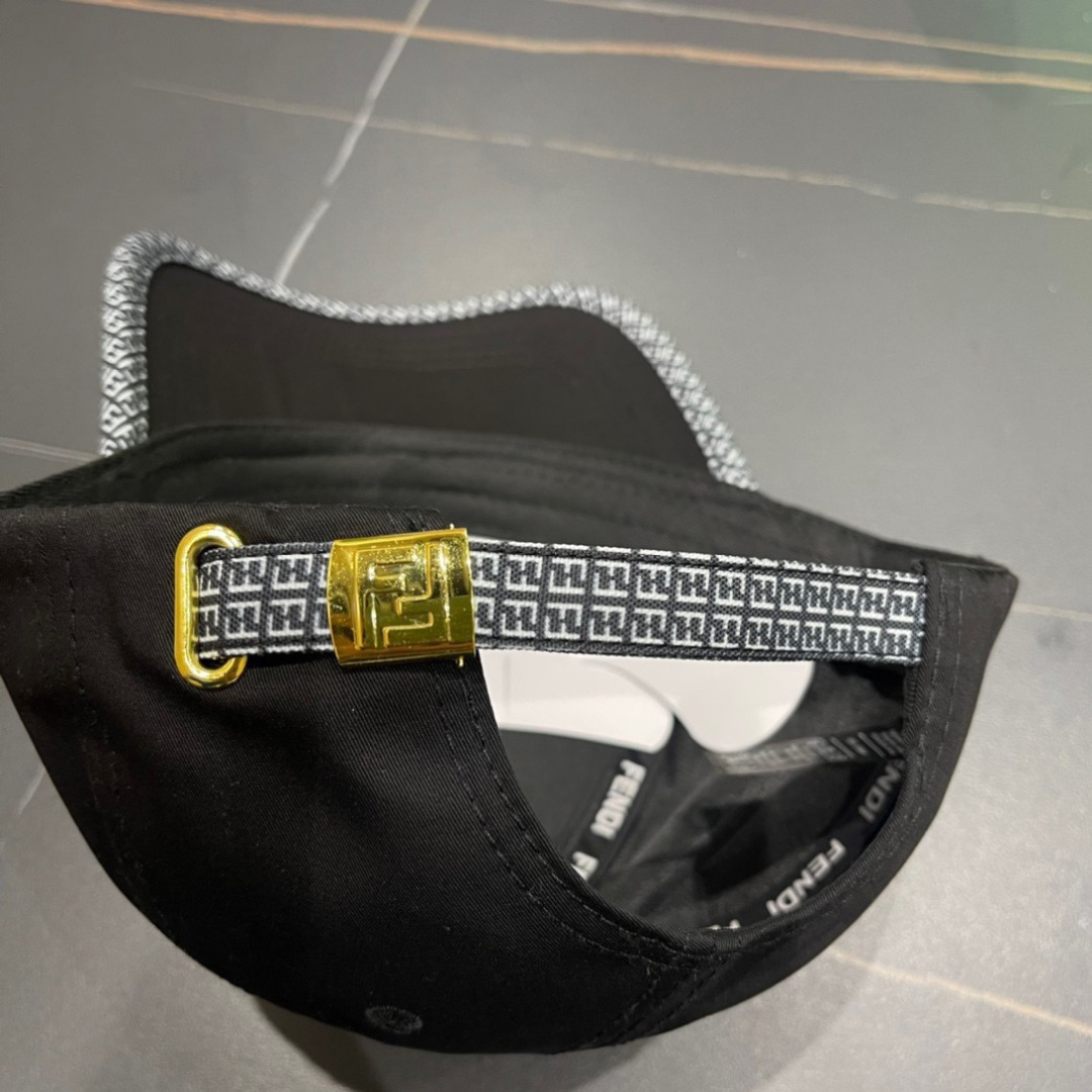  Fendi（芬迪）新款原单棒球帽， 双F提花，专柜热卖款，11开模订制，轻盈透气！质量超赞，基础头围5