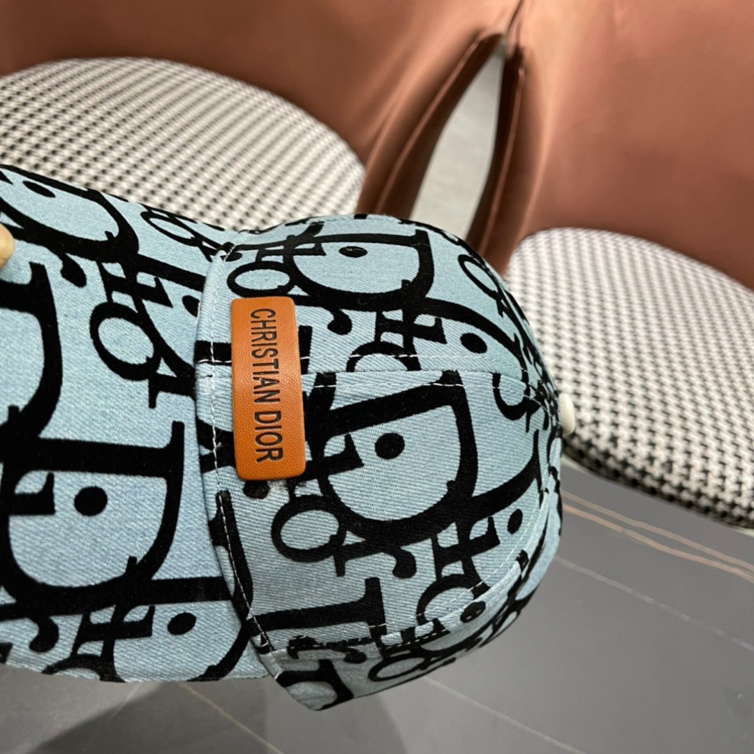 Dior迪奥2024新‮棒款‬球帽，鸭舌帽，原‮品单‬质，跑‮多量‬色