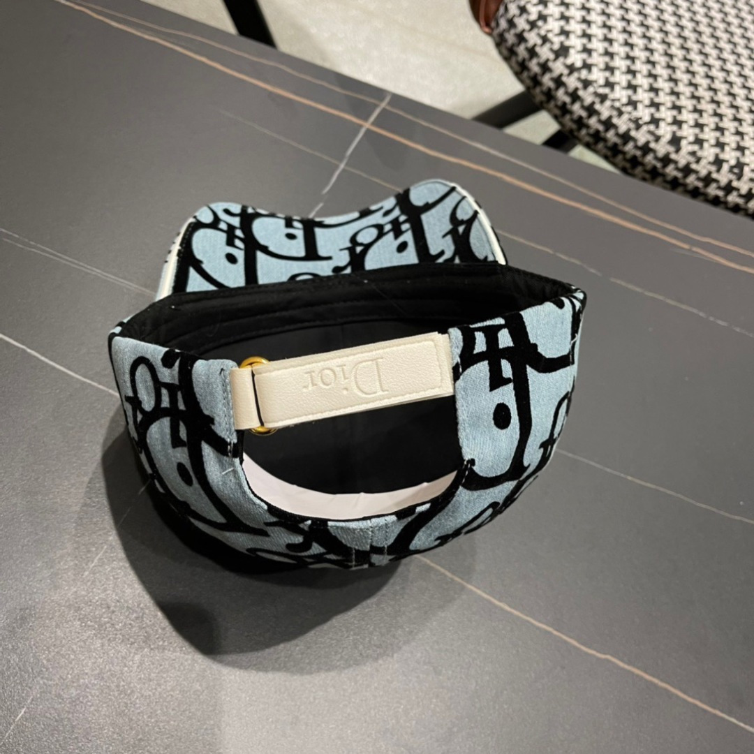 Dior迪奥2024新‮棒款‬球帽，鸭舌帽，原‮品单‬质，跑‮多量‬色
