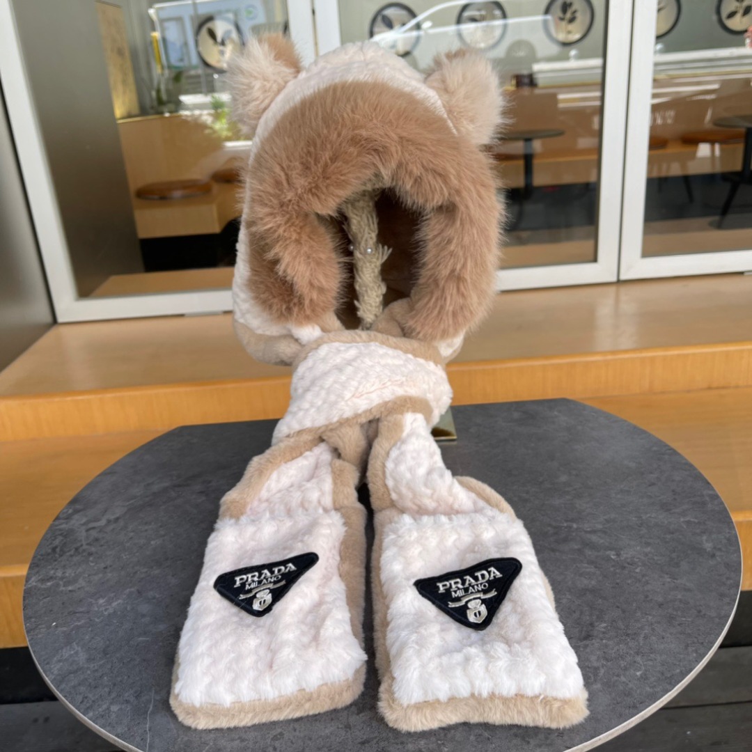 Prada’s 2024 Autumn/Winter Collection: Warm-Floated Cap Gloves Set - 图片 3