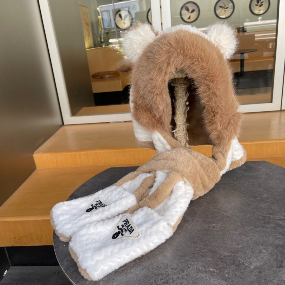 Prada’s 2024 Autumn/Winter Collection: Warm Float Cap Gloves Trio - 图片 2