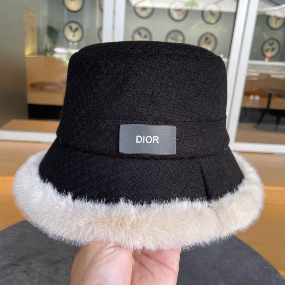 DIOR迪奥韩版2024韩版毛绒渔夫帽女秋冬季保暖显脸小东北盆帽渔夫帽
