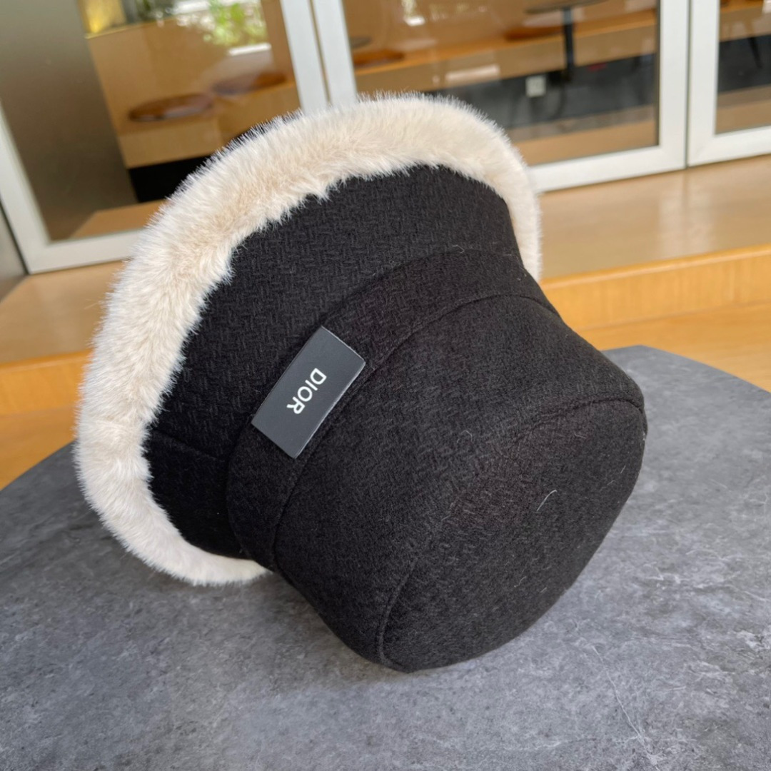 DIOR迪奥韩版2024韩版毛绒渔夫帽女秋冬季保暖显脸小东北盆帽渔夫帽