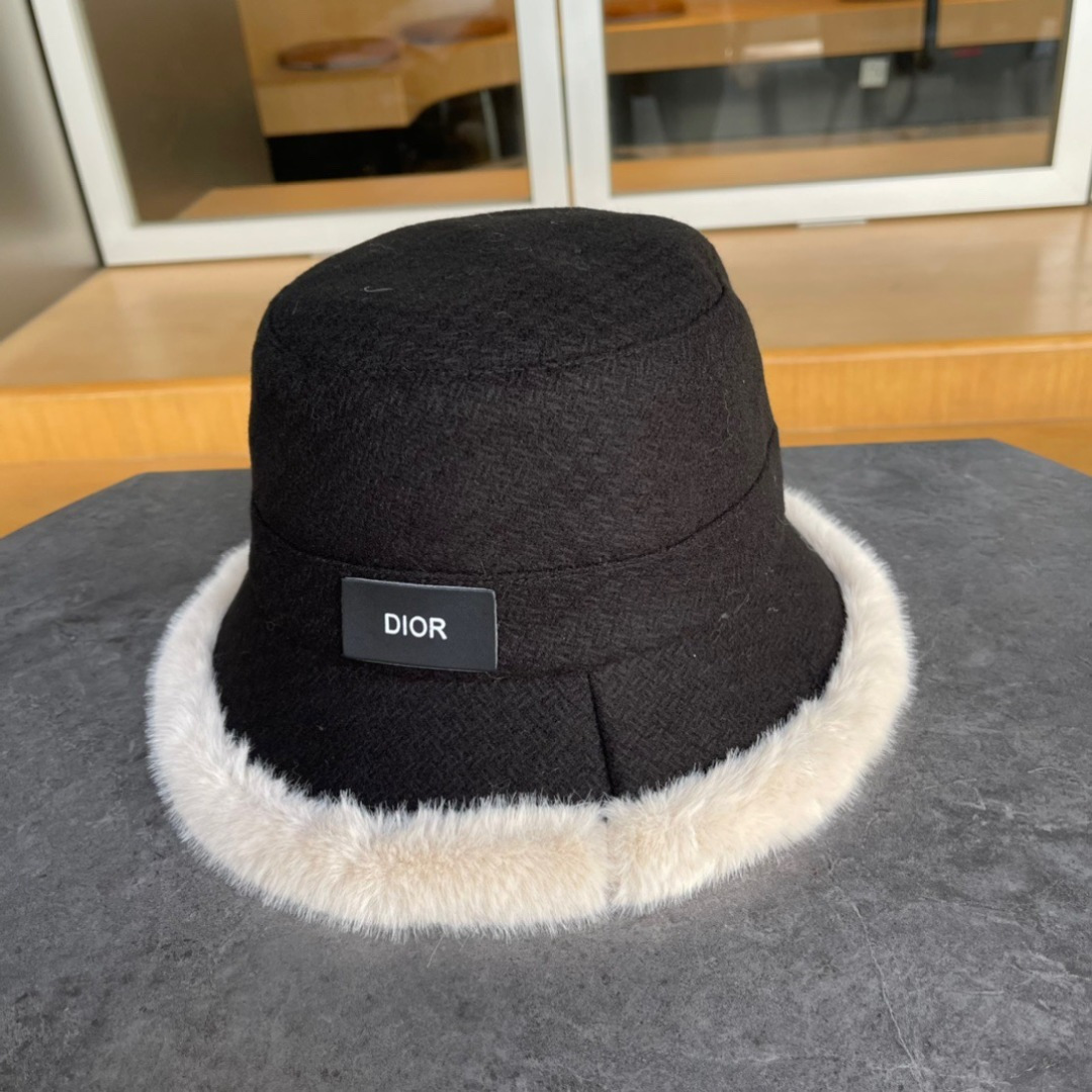 DIOR迪奥韩版2024韩版毛绒渔夫帽女秋冬季保暖显脸小东北盆帽渔夫帽