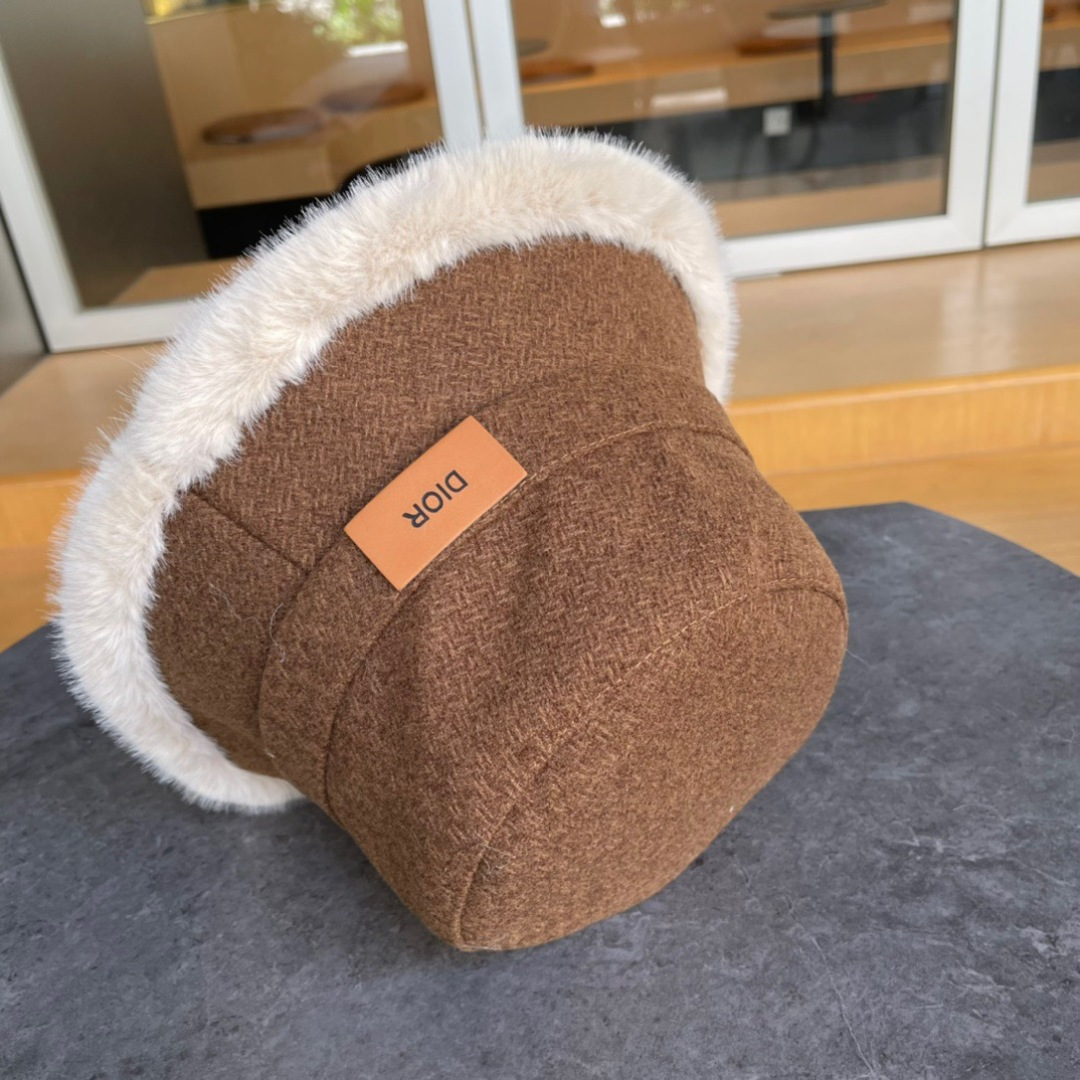 DIOR迪奥韩版2024韩版毛绒渔夫帽女秋冬季保暖显脸小东北盆帽渔夫帽