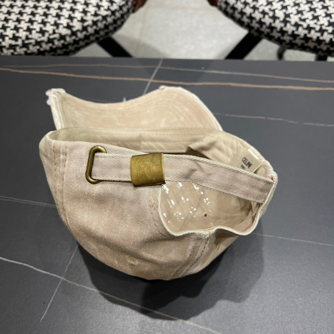  赛林春季新品棒球帽！春天挡风，夏天防晒必备单品！颜色大气！款式新颖别致好搭配衣服！高端品质！随心搭配～