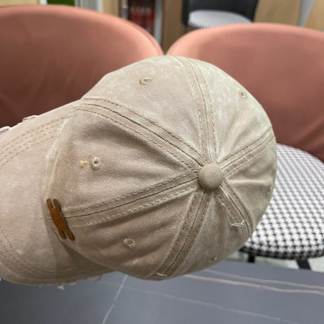  赛林春季新品棒球帽！春天挡风，夏天防晒必备单品！颜色大气！款式新颖别致好搭配衣服！高端品质！随心搭配～