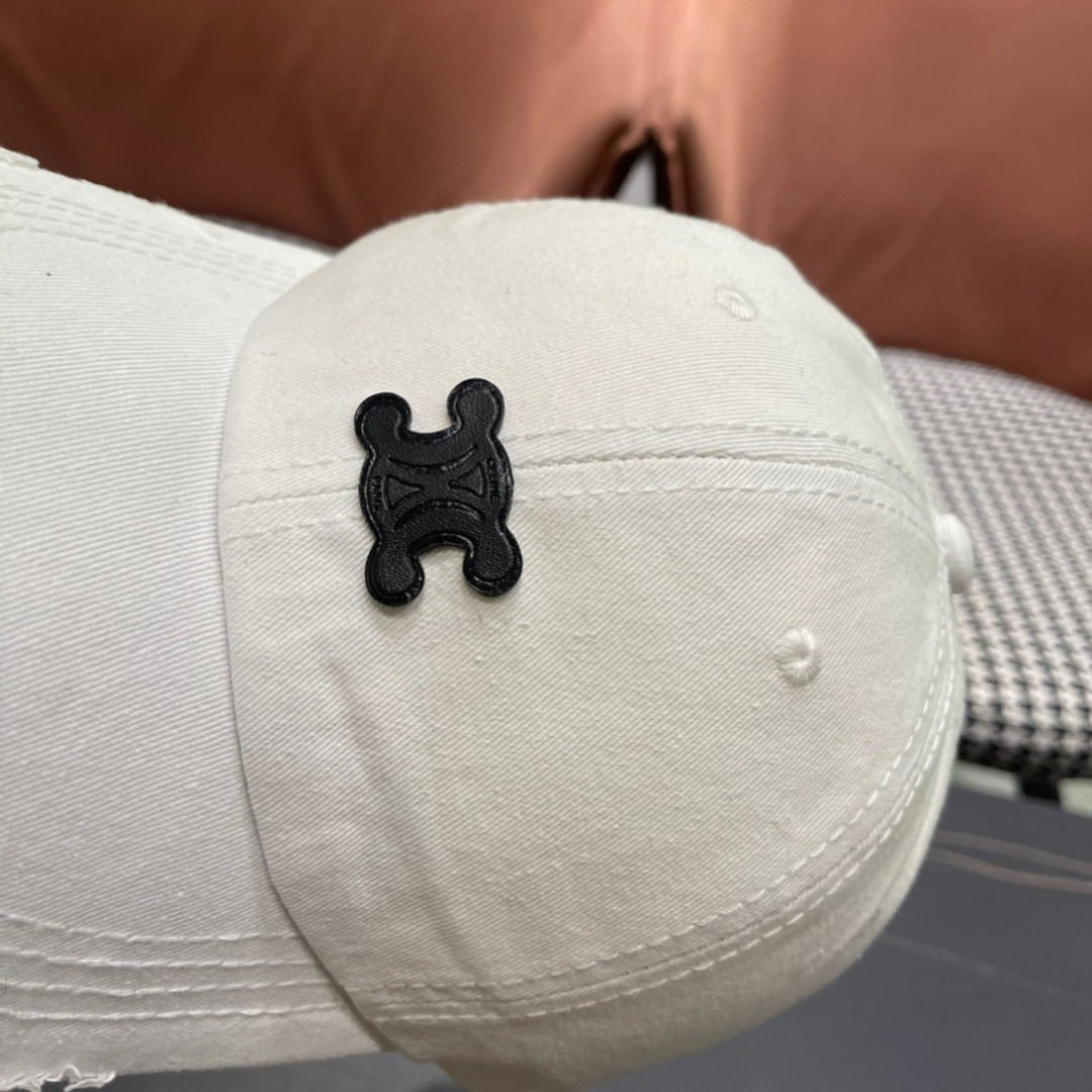  赛林春季新品棒球帽！春天挡风，夏天防晒必备单品！颜色大气！款式新颖别致好搭配衣服！高端品质！随心搭配～