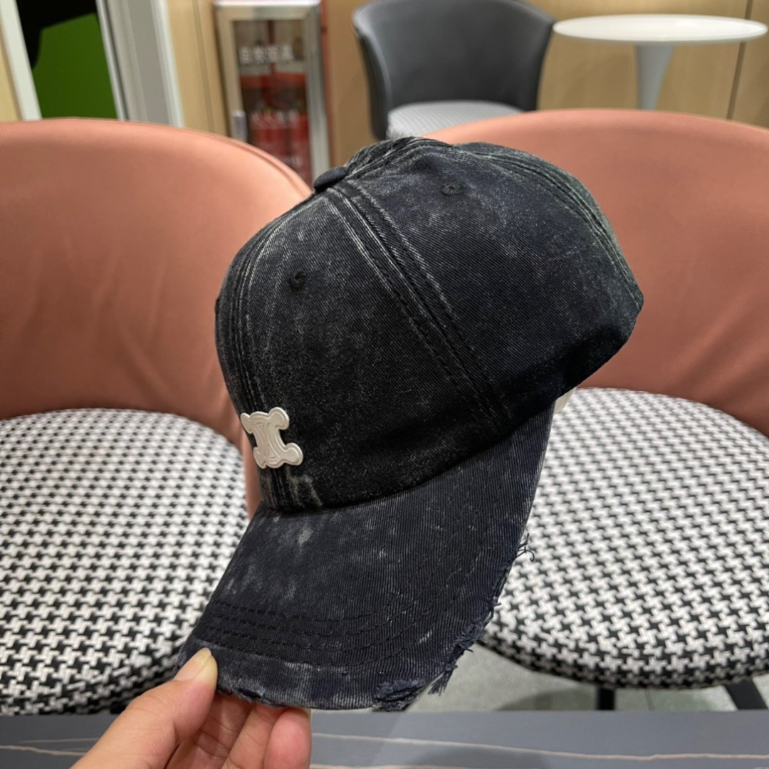  赛林春季新品棒球帽！春天挡风，夏天防晒必备单品！颜色大气！款式新颖别致好搭配衣服！高端品质！随心搭配～