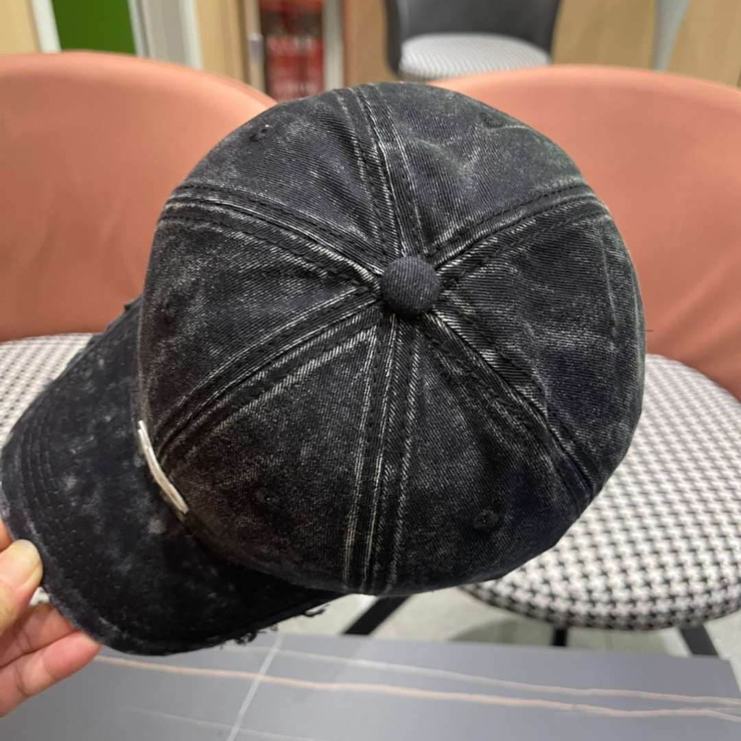  赛林春季新品棒球帽！春天挡风，夏天防晒必备单品！颜色大气！款式新颖别致好搭配衣服！高端品质！随心搭配～