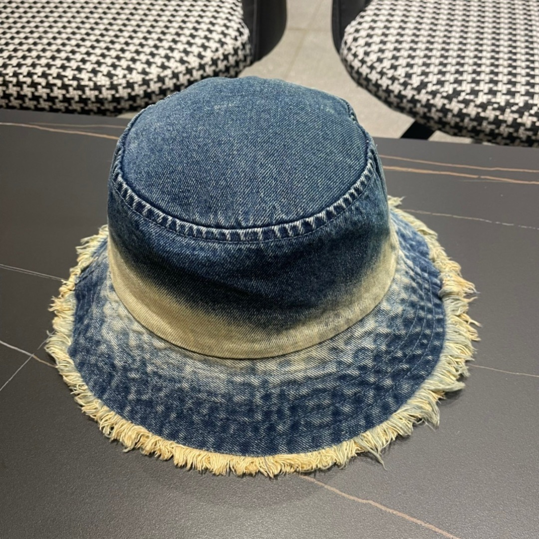 MONCLER蒙口🎩2024春新款高品质牛仔渔夫帽超仙，超火爆💖质感很赞，出街超好搭配！时尚潮流！快快入