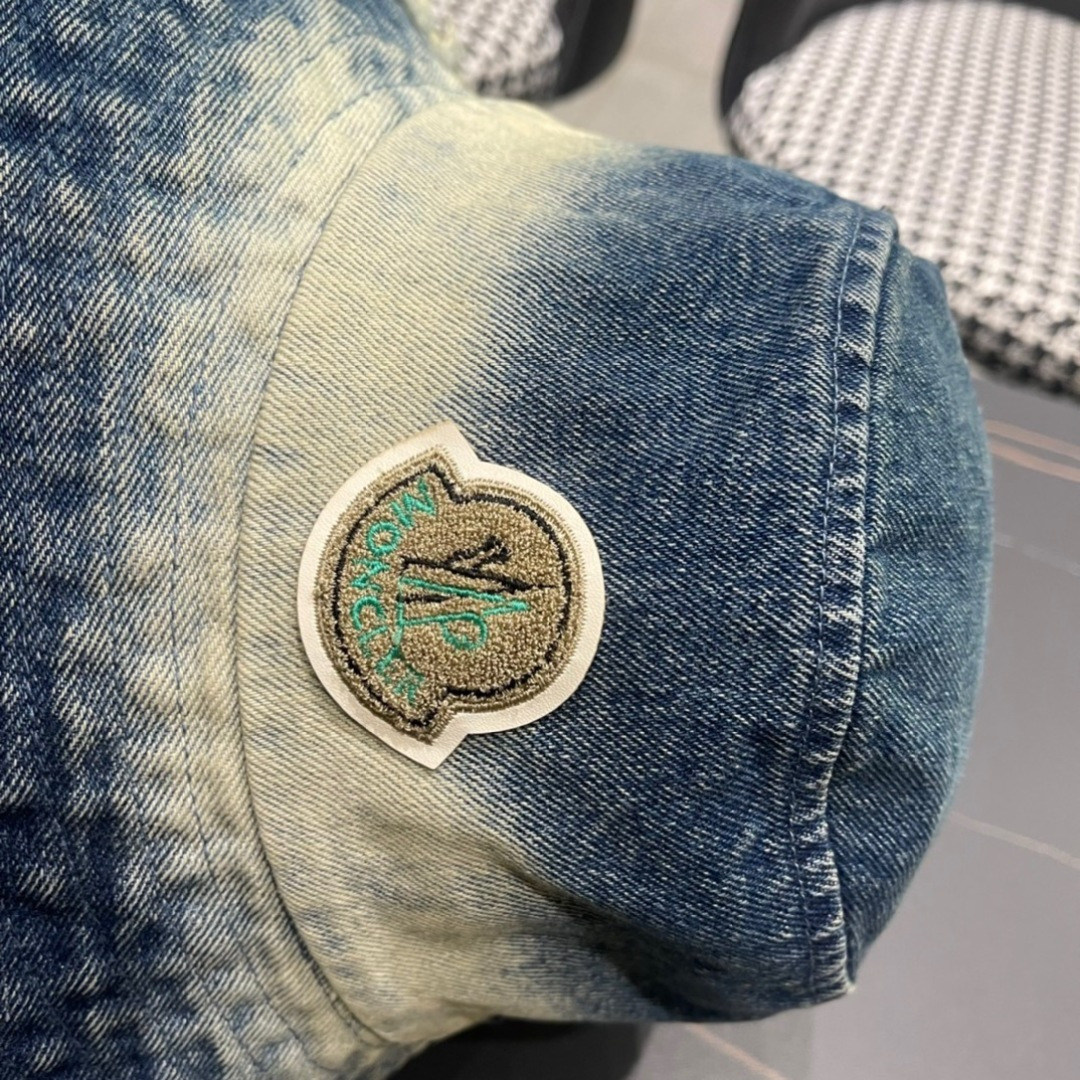 MONCLER蒙口🎩2024春新款高品质牛仔渔夫帽超仙，超火爆💖质感很赞，出街超好搭配！时尚潮流！快快入