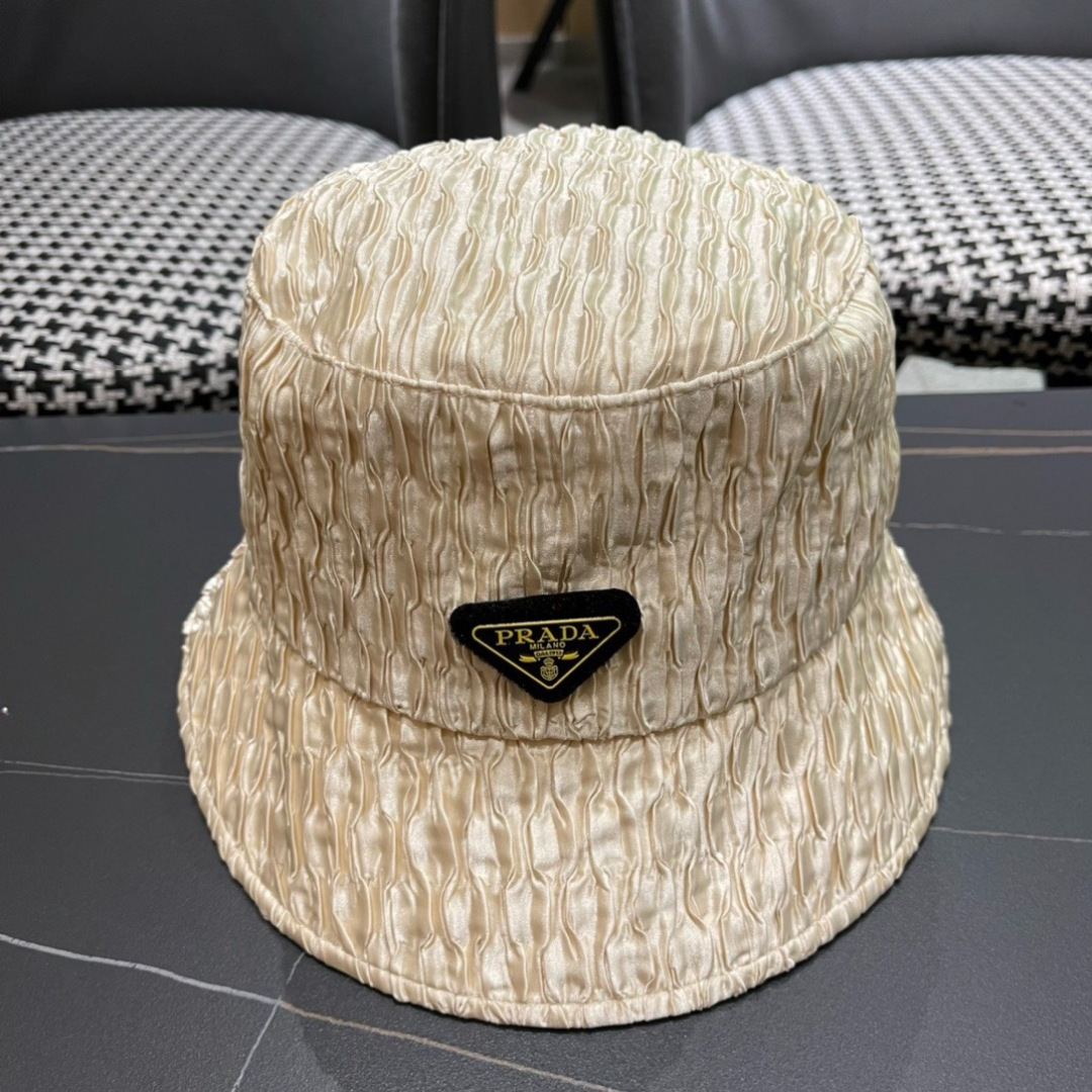 NO:224459,PRADA new original single fisherman hat, essential hat for travel and vacation, straw hat fisherman hat baseball hat knit hat, hat, prada, prada, espadrilles, hats19860909PRADA普拉达新款原单渔夫帽,出行度假必备帽子草帽渔夫帽棒球帽针织帽,帽子,prada,prada,espadrilles,hats,hat