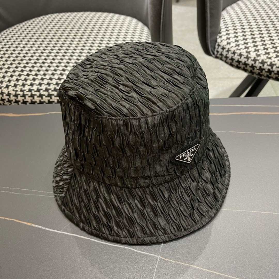PRADA普拉达2024新款原单渔夫帽，出行度假必备