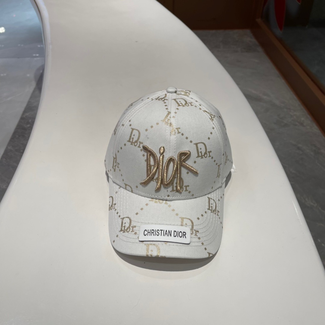  PRADA普拉达新款原单渔夫帽，出行度假必备