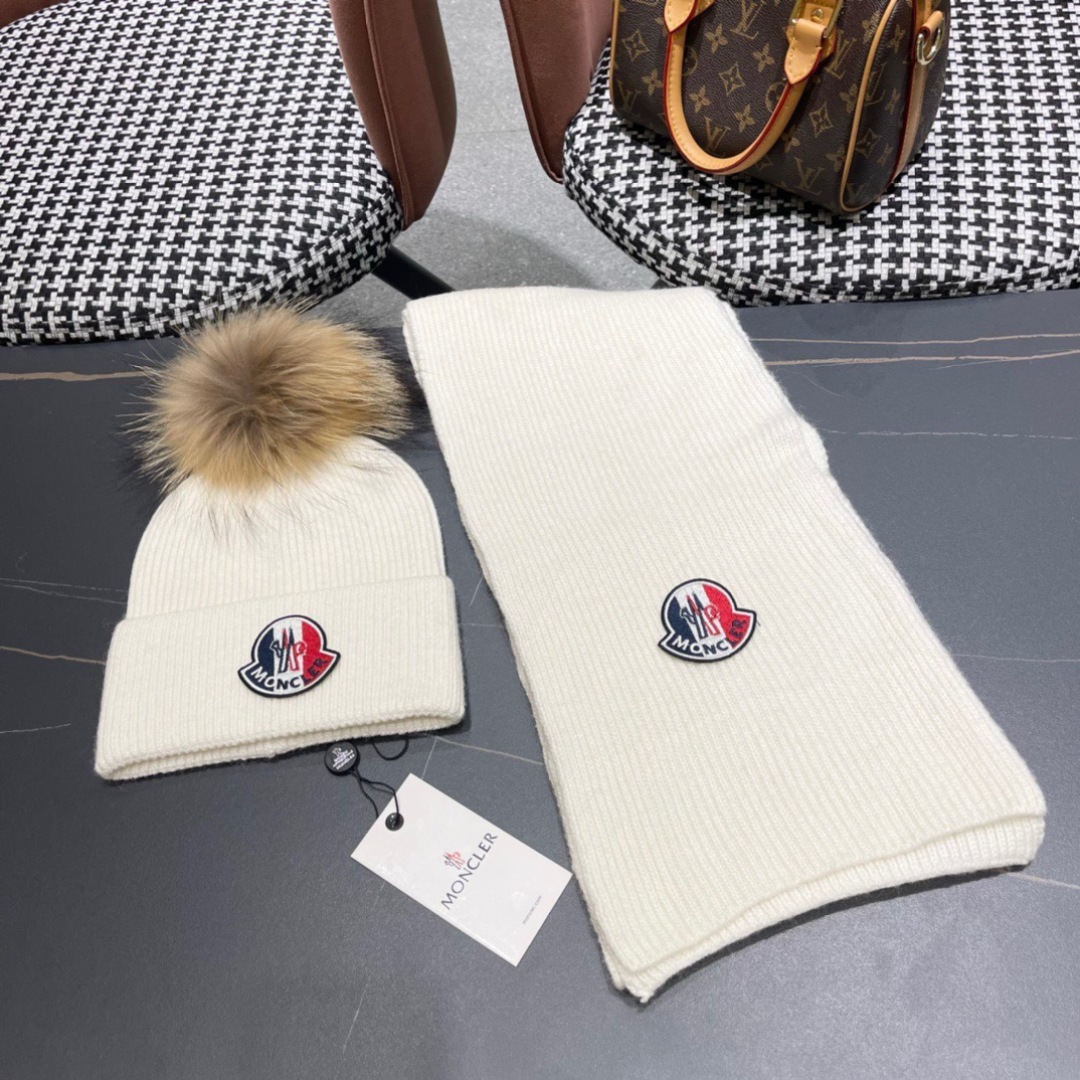 Luxurious Caviar Hats and Scarfs: Classic Style for Warmth and Elegance - 图片 3