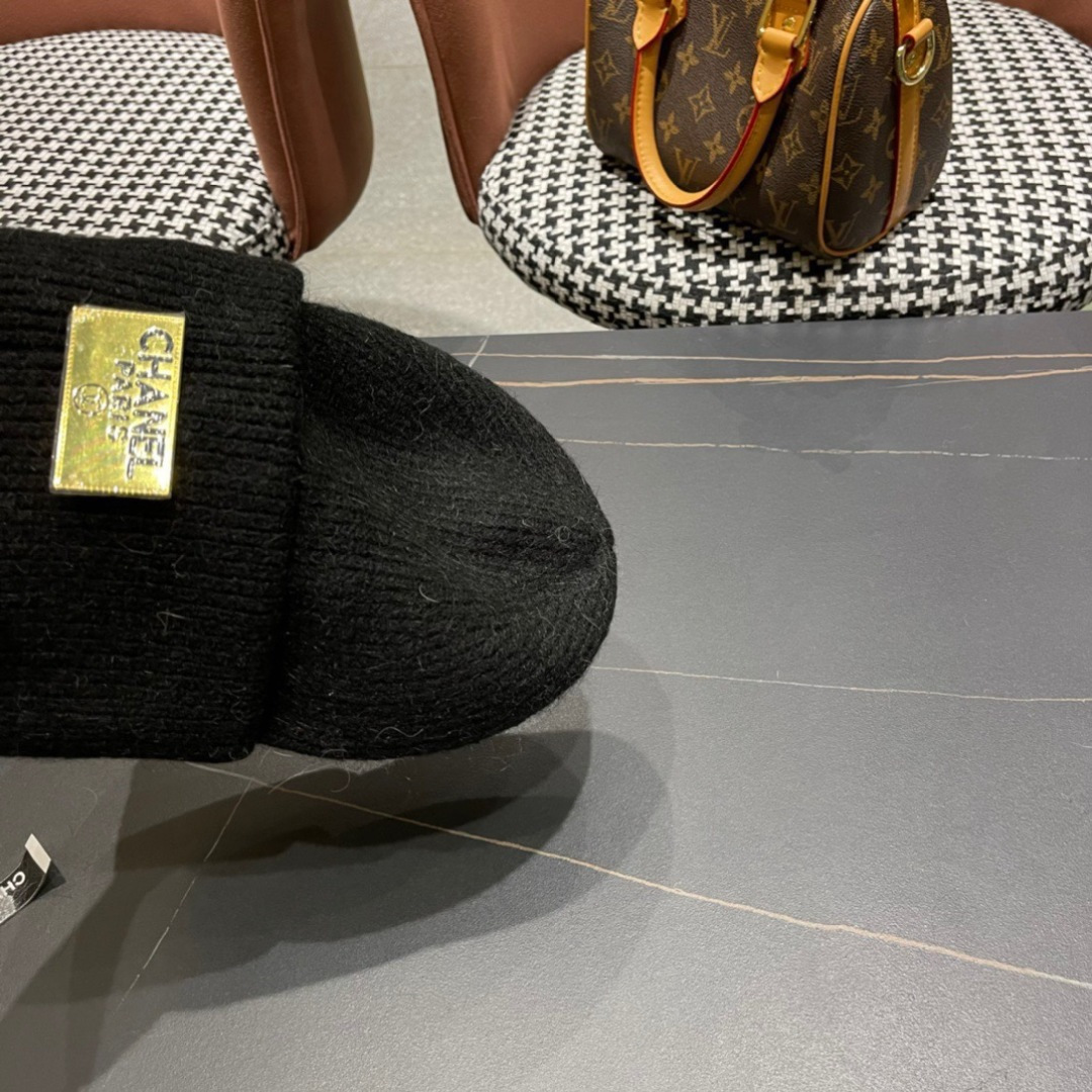  【CHANEL香奈儿】秋冬新款小香韩版针织毛线帽，出街超好搭配！