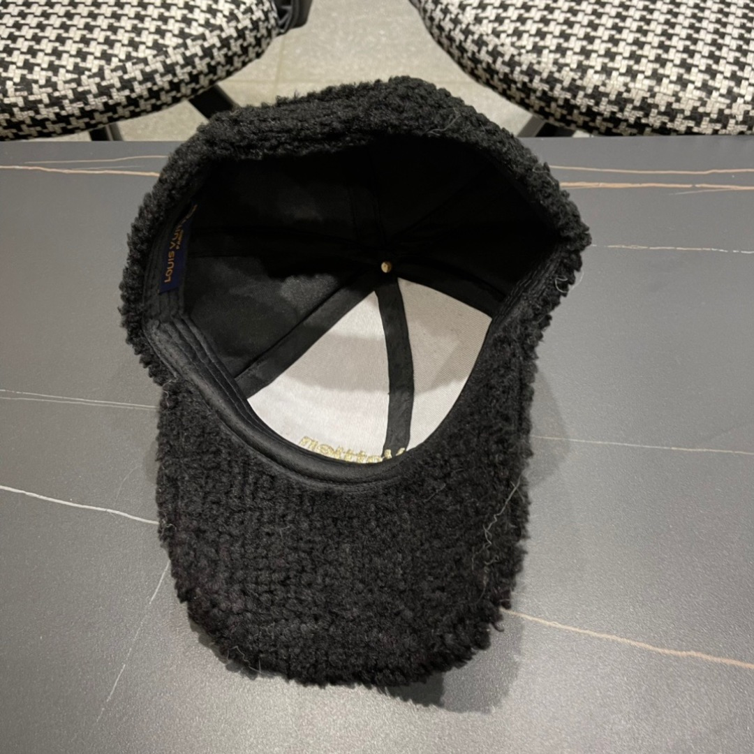 上新！路易威登 LouisVuitton 😍新款LV棒球帽，秋冬新款高端大气，百搭款🤗男女通用