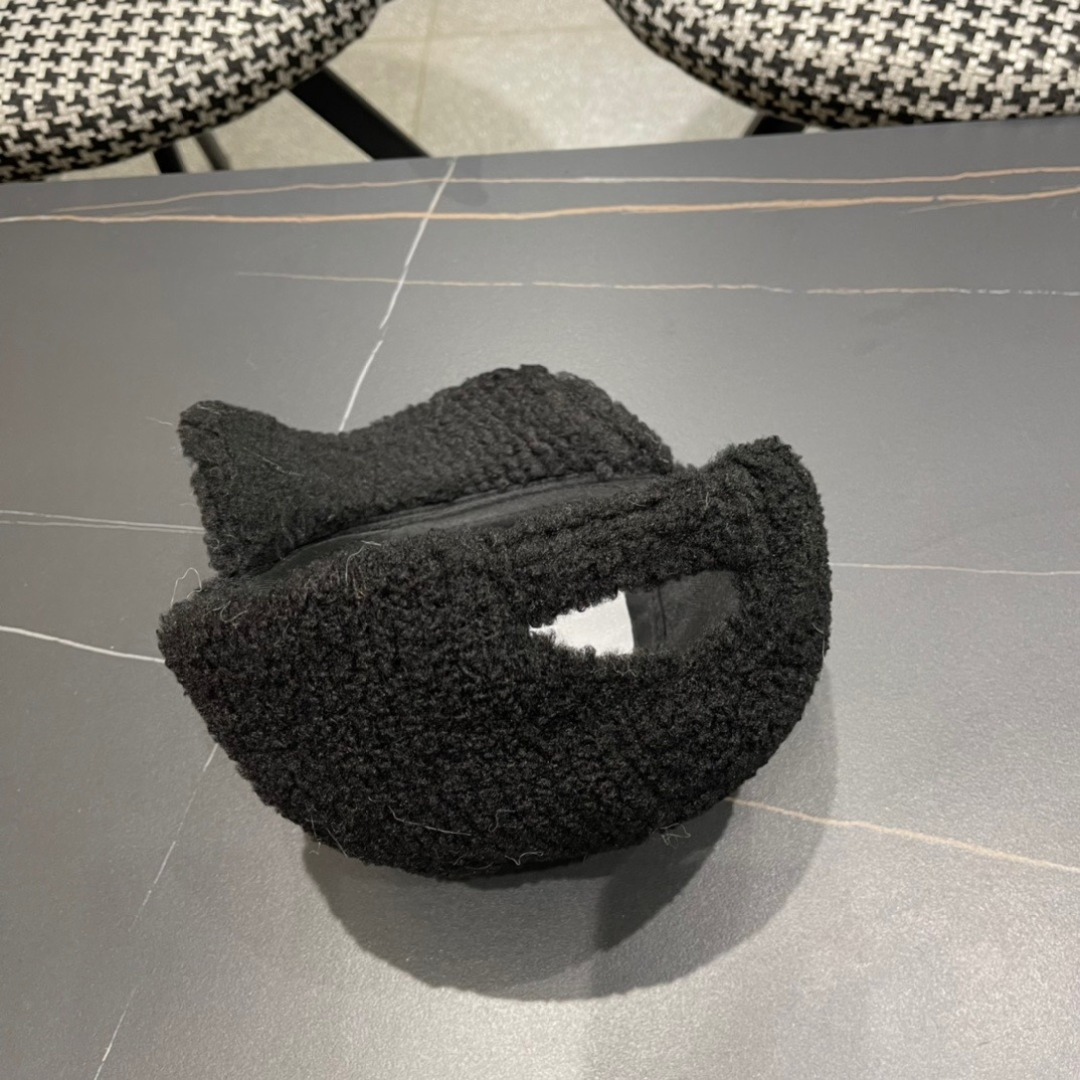 上新！路易威登 LouisVuitton 😍新款LV棒球帽，秋冬新款高端大气，百搭款🤗男女通用