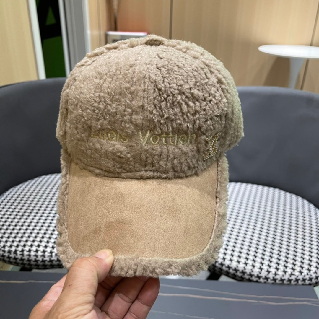 上新！路易威登 LouisVuitton 😍新款LV棒球帽，秋冬新款高端大气，百搭款🤗男女通用