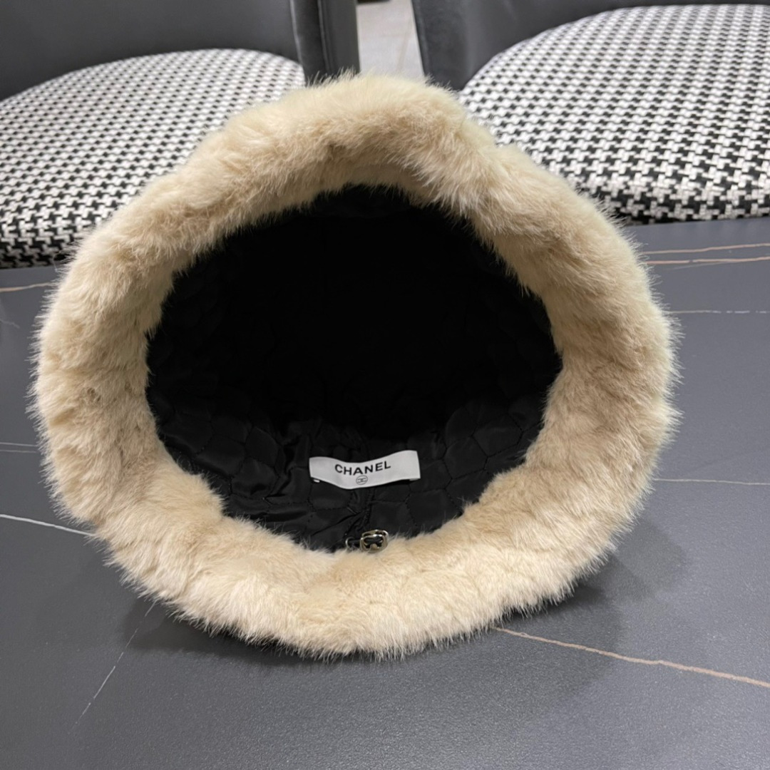 香奈儿Chanel 新款香奈儿Logo羊绒羊毛加厚保暖款 渔夫帽高级网红韩版帽子