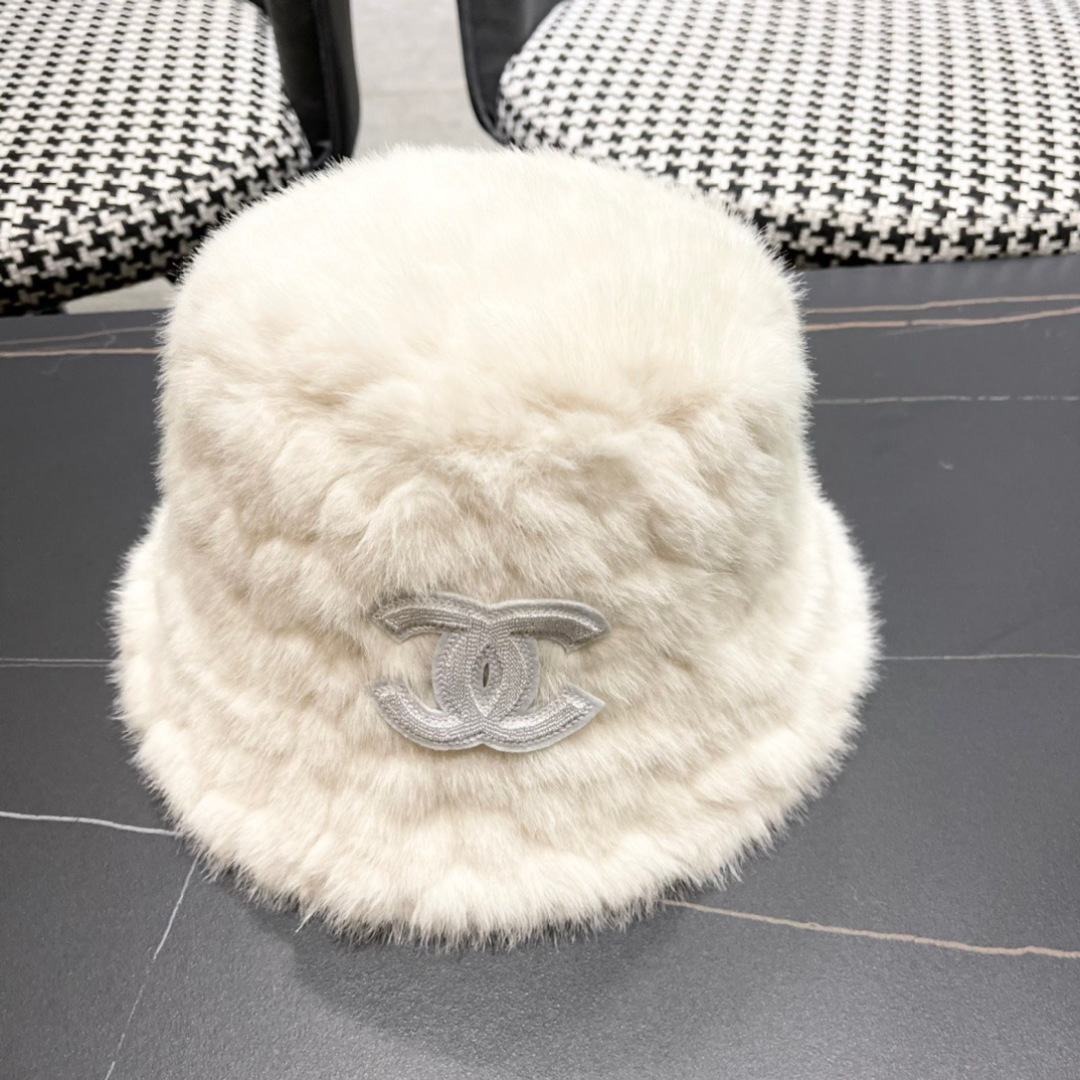 香奈儿Chanel 新款香奈儿Logo羊绒羊毛加厚保暖款 渔夫帽高级网红韩版帽子