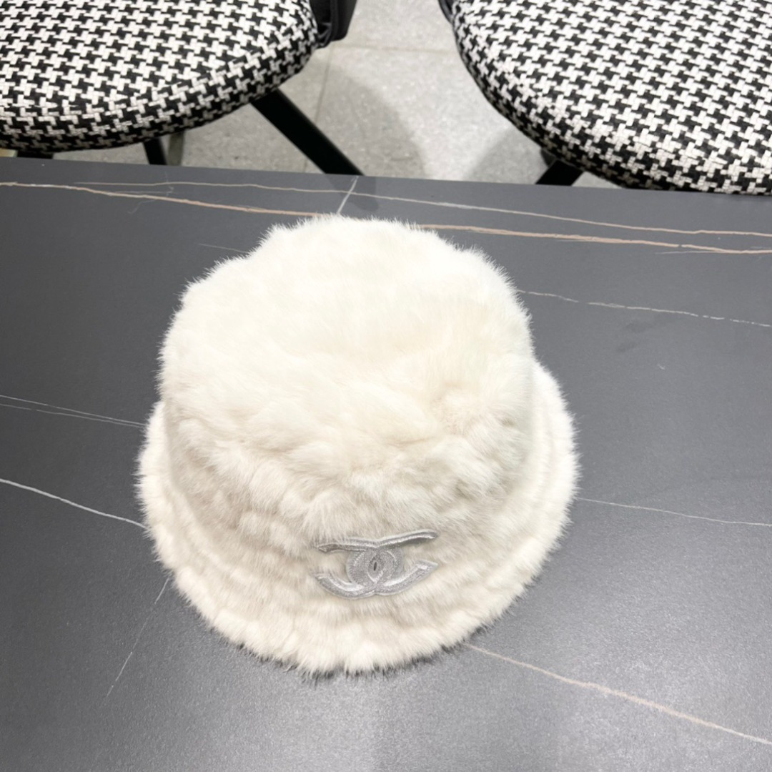 香奈儿Chanel 新款香奈儿Logo羊绒羊毛加厚保暖款 渔夫帽高级网红韩版帽子