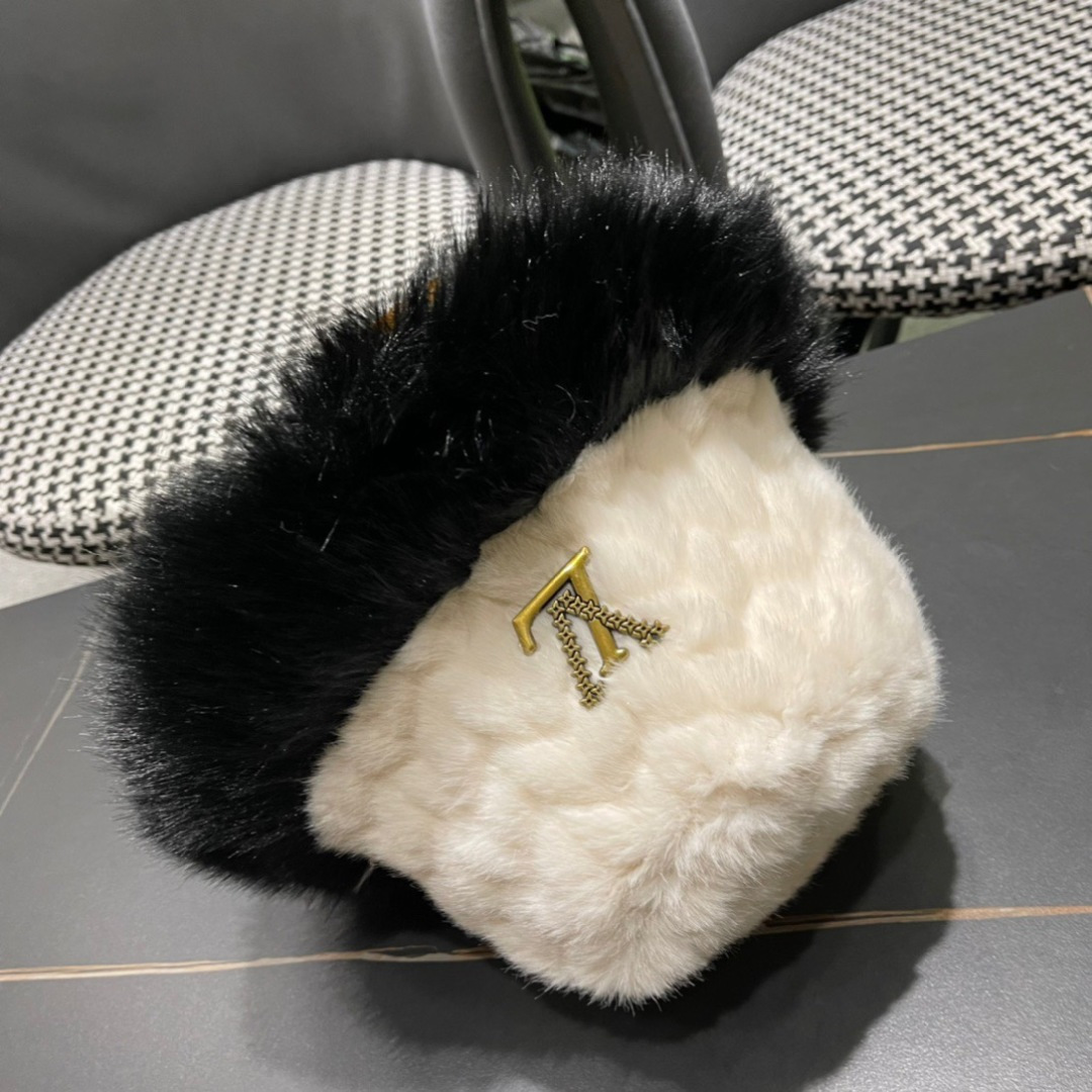 LV路易威登秋冬毛绒渔夫帽 完美版型，对格精准无误，男女适用