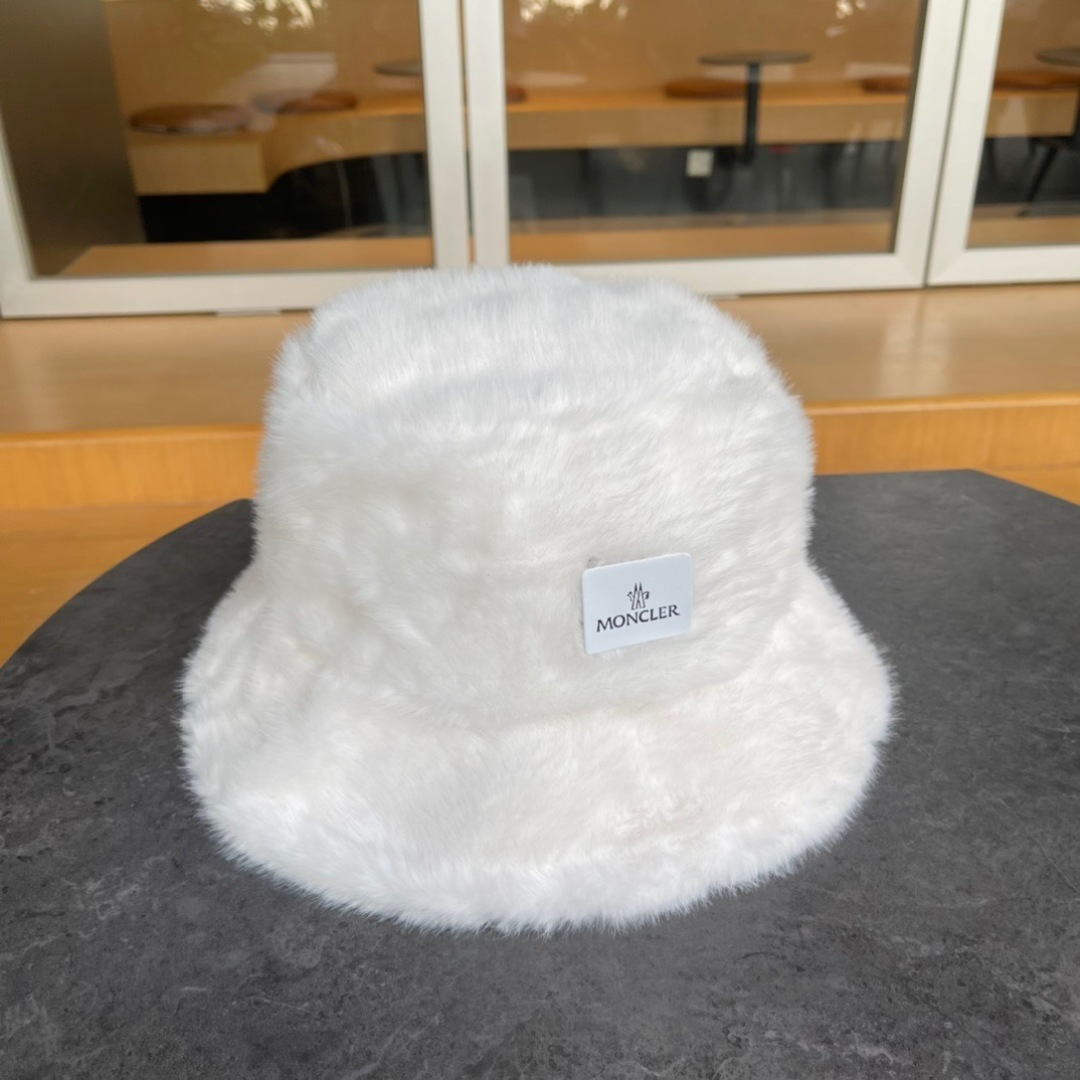 MONCLER蒙口加绒加厚渔夫帽子女秋冬保暖盆帽潮