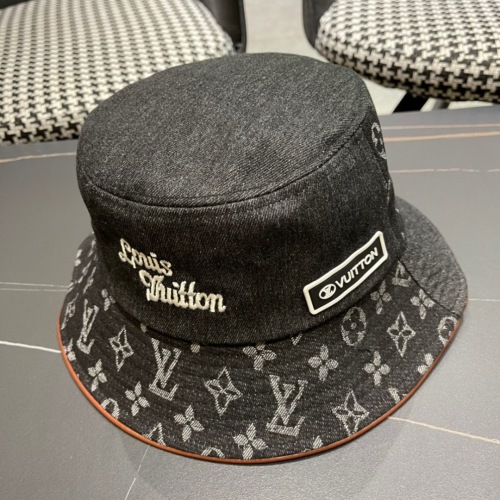 Louis Vuitton قبعة دلو بنقشة Monogram من الدنيم، تصميم عصري ومريح 1 Louis Vuitton قبعة دلو بنقشة Monogram من الدنيم، تصميم عصري ومريح
