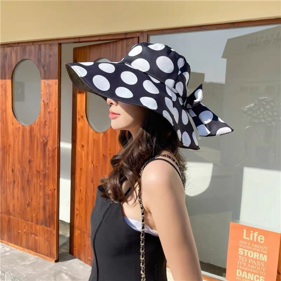 【PRADA普拉达】2024新款波点三角标渔夫帽，大牌款超好搭配，赶紧入手！
