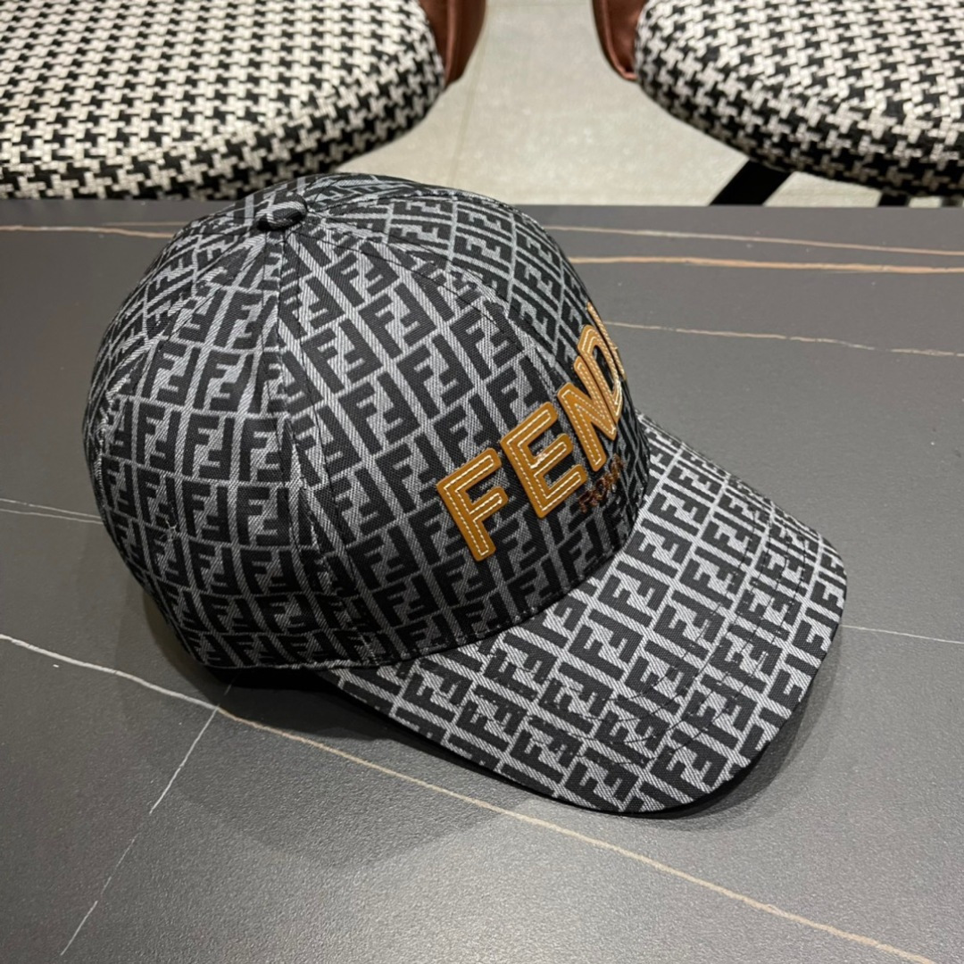  新款出货，Fendi（芬迪）新款原单棒球帽，专柜常年热卖款，口碑极佳，11开模订制轻盈透气！质量超赞，