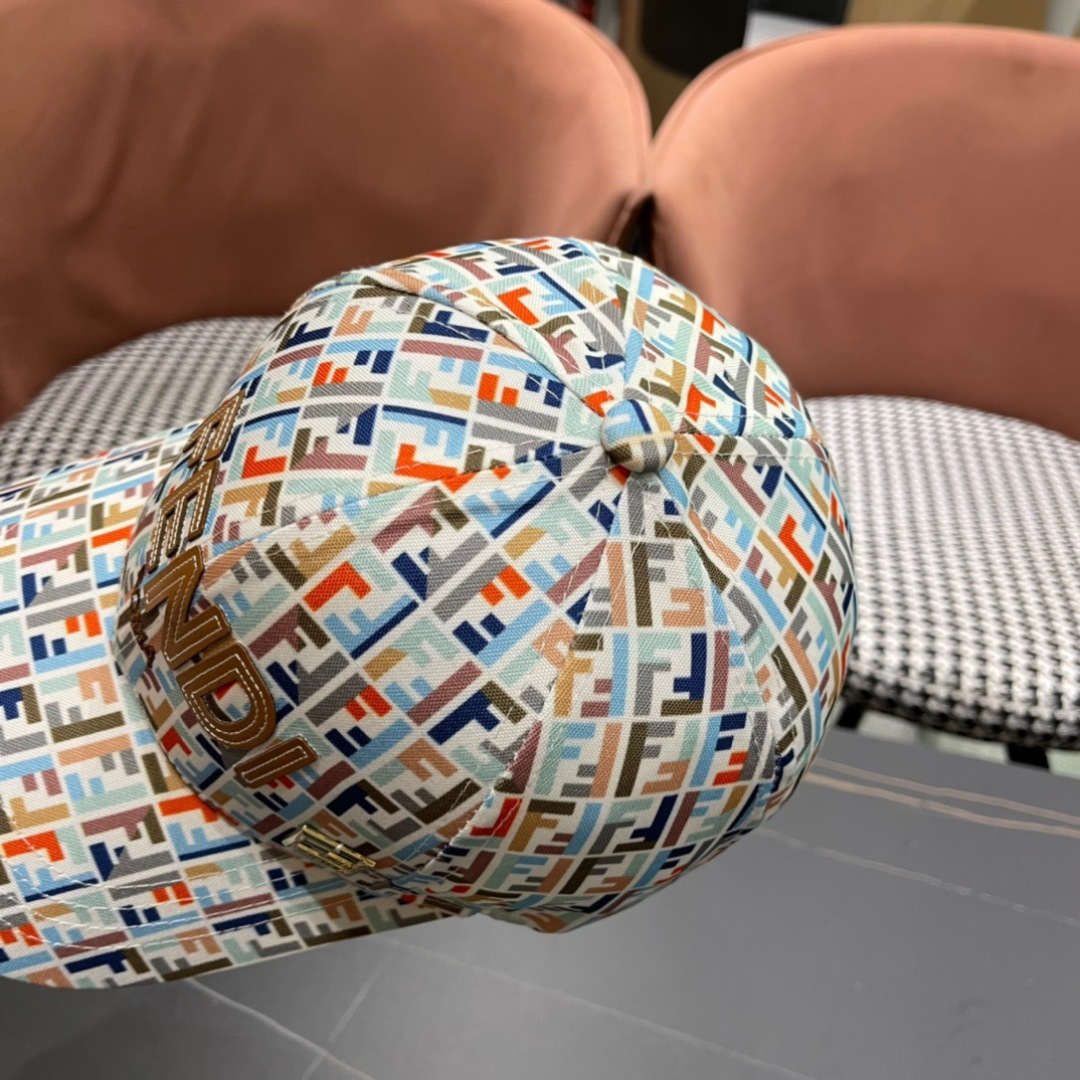  新款出货，Fendi（芬迪）新款原单棒球帽，专柜常年热卖款，口碑极佳，11开模订制轻盈透气！质量超赞，