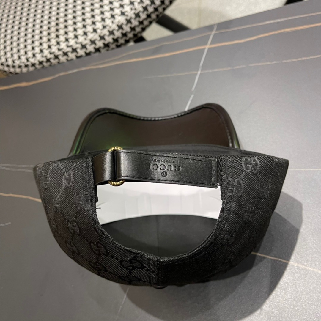  Gucci(古奇)春夏新款原单棒球帽， 11开模订制，原版帆布料+头层牛皮，代购热门，男女可用百搭款，