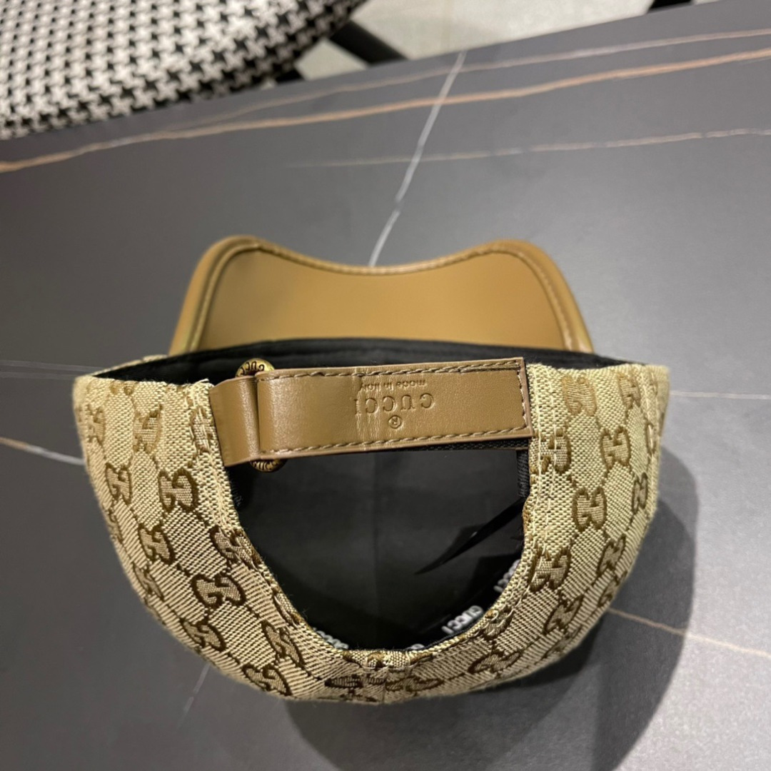  Gucci(古奇)春夏新款原单棒球帽， 11开模订制，原版帆布料+头层牛皮，代购热门，男女可用百搭款，