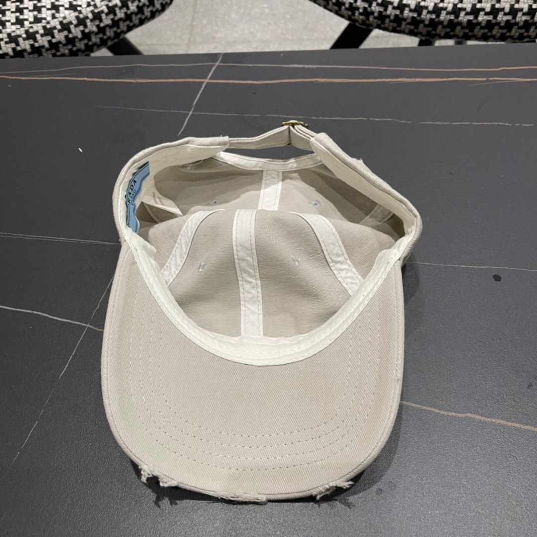 🧢普拉达Prada潮人三角标棒球帽简约帅气~男女同款超酷时尚街头风 帽型极好