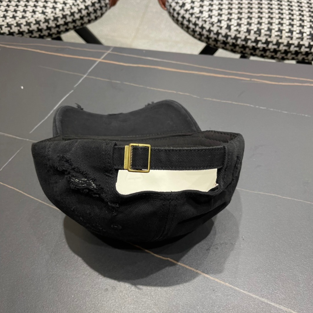 🧢普拉达Prada潮人三角标棒球帽简约帅气~男女同款超酷时尚街头风 帽型极好