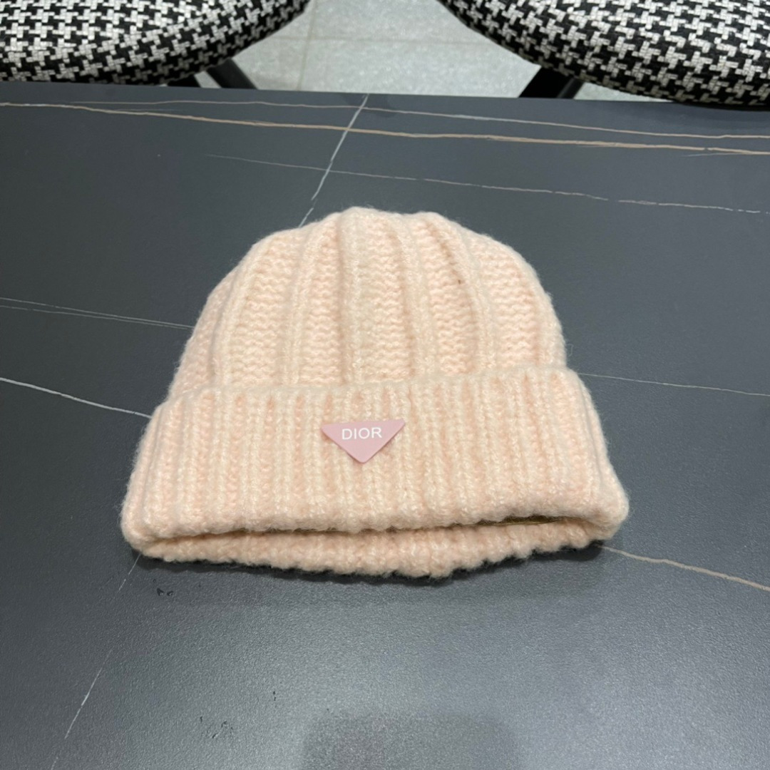 NO:580310,DIOR Dior Woolen Hat Women's Autumn and Winter Patch Knitted Hat Thickened Warm Pullover Internet Celebrity Large Head Circumference Versatile Hat Fisherman Hat Baseball Cap Knitted Hat, Hat, dior, dior, espadrilles, hats19860909DIOR迪奥毛线帽子女秋冬季贴布针织帽加厚保暖套头网红款大头围百搭帽子渔夫帽棒球帽针织帽,帽子,dior,dior,espadrilles,hats,hat